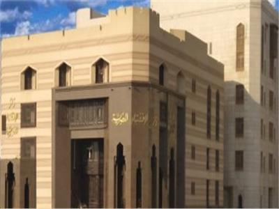 ما حكم البيع بالتقسيط إذا لم يكن لدى البائع محل أو بضاعة؟.. دار الإفتاء تجاوب