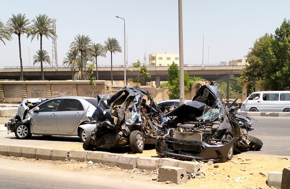 توفي طالب وأصيب اثنان آخران بجروح وكدمات متفرقة في حادث تصادم بكرداسة