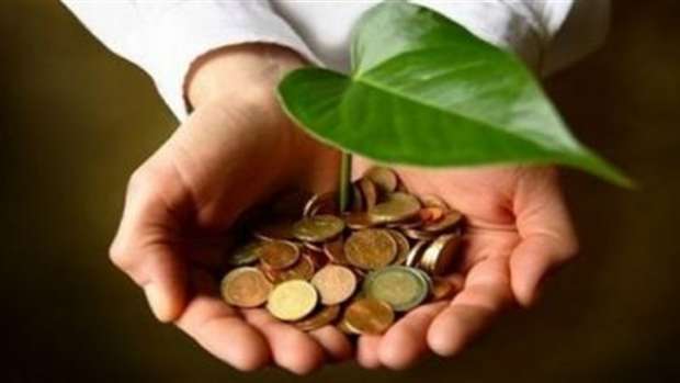 دار الإفتاء توضح فضل الصدقة