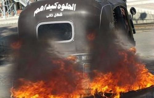 توفيت ربة منزل وأصيب شقيقها بحروق نتيجة اشتعال النيران في التوك توك