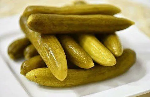 طريقة عمل الخيار المخلل المقرمش