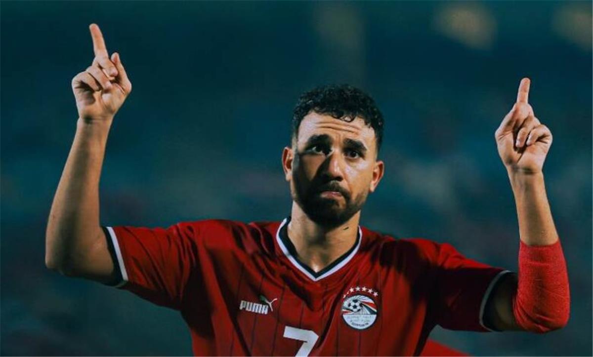 الاهلي يضم تريزيجيه لمدة 5 سنوات