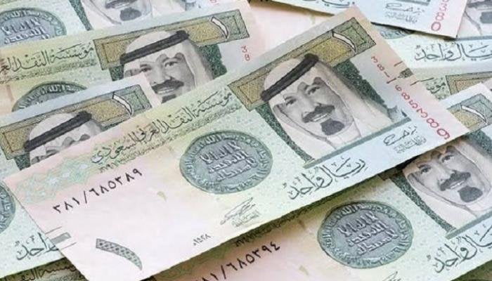 أسعار الدولار والريال السعودي مقابل الجنيه المصري