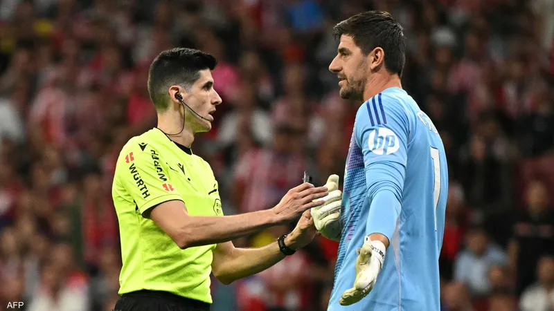 ريال مدريد يعفي كورتوا من قواعده ليضمن بقاءه حتى عام 2028