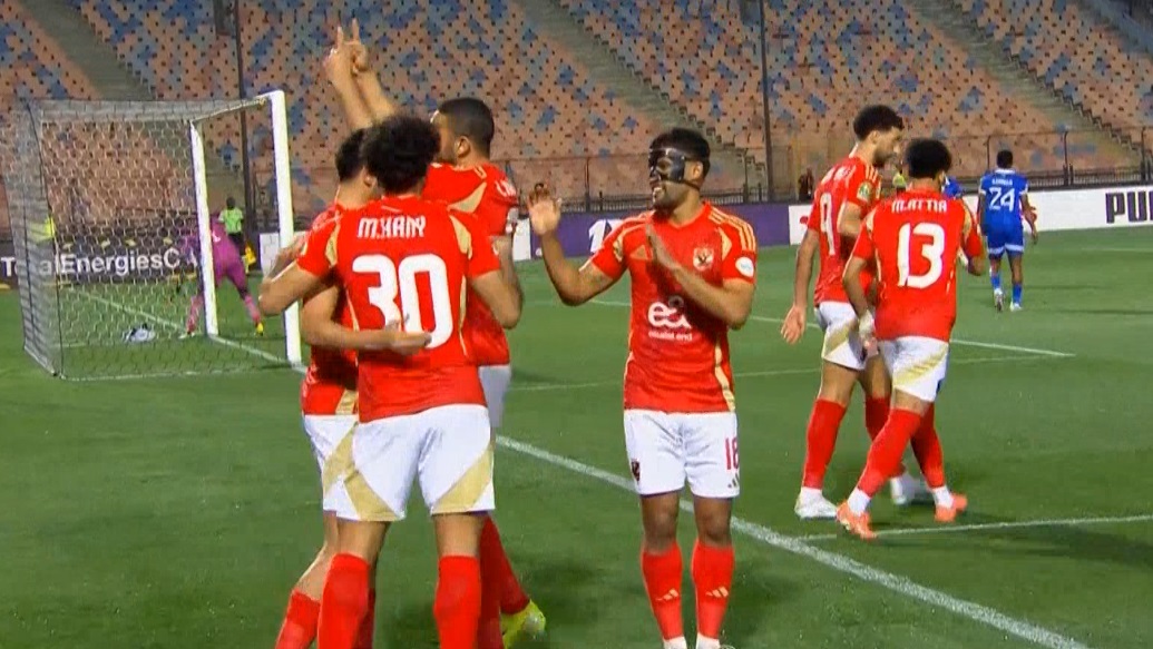 19_الأهلي يبدأ دريباته الأولى يوم الأحد في موريتانيا بعد وصوله