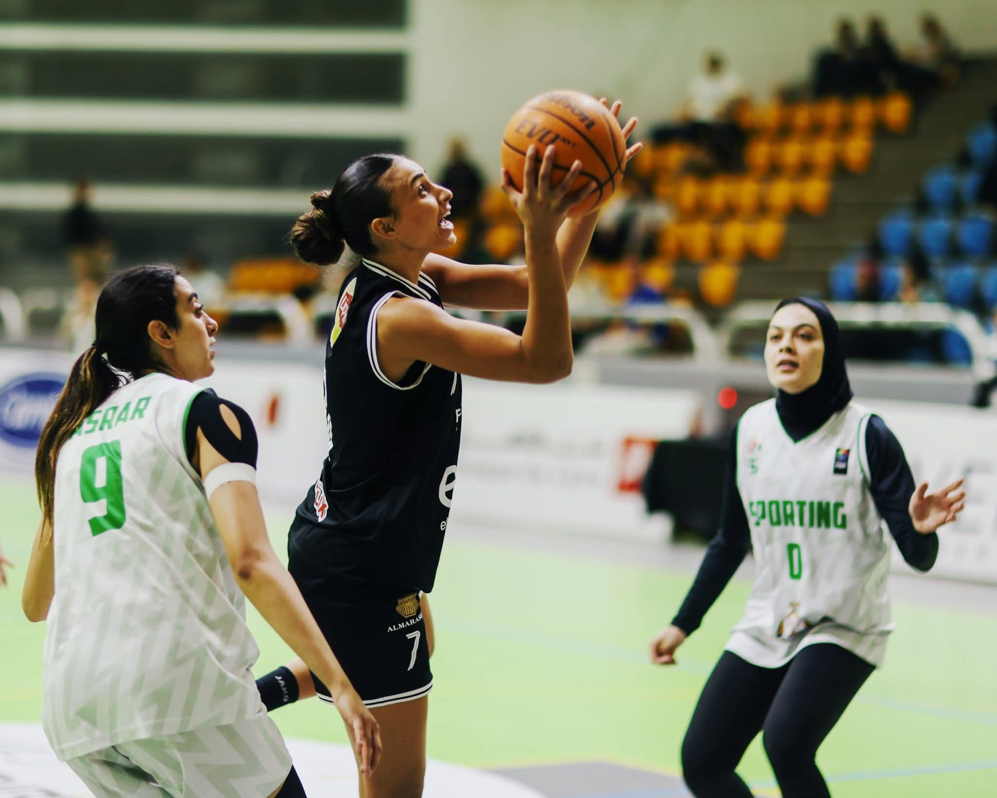 تتويج سيدات كرة السلة بالنادي الأهلي بلقب بطولة دوري السوبر لكرة السلة
