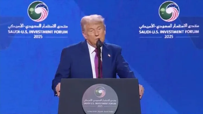 ترامب يهدد إيران بضغط ساحق وتصفير النفط