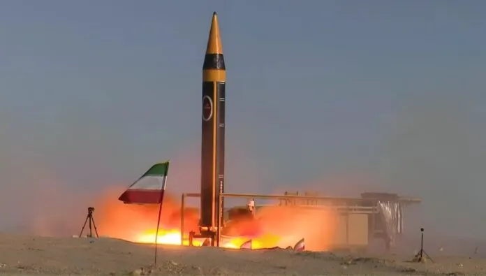 إيران: تهديدات النظام تُلهب غضب الشعب وصوت النضال يتردد في الكونغرس
