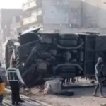 حادث تصادم بين قطار وشاحنة قلاب تحمل مواد خام بلاستيكية في القليوبية